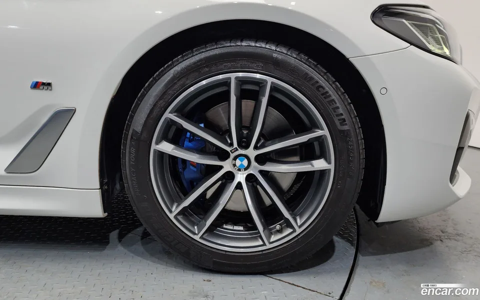 BMW 5 Series 520i M 2022 — миниатюра 5