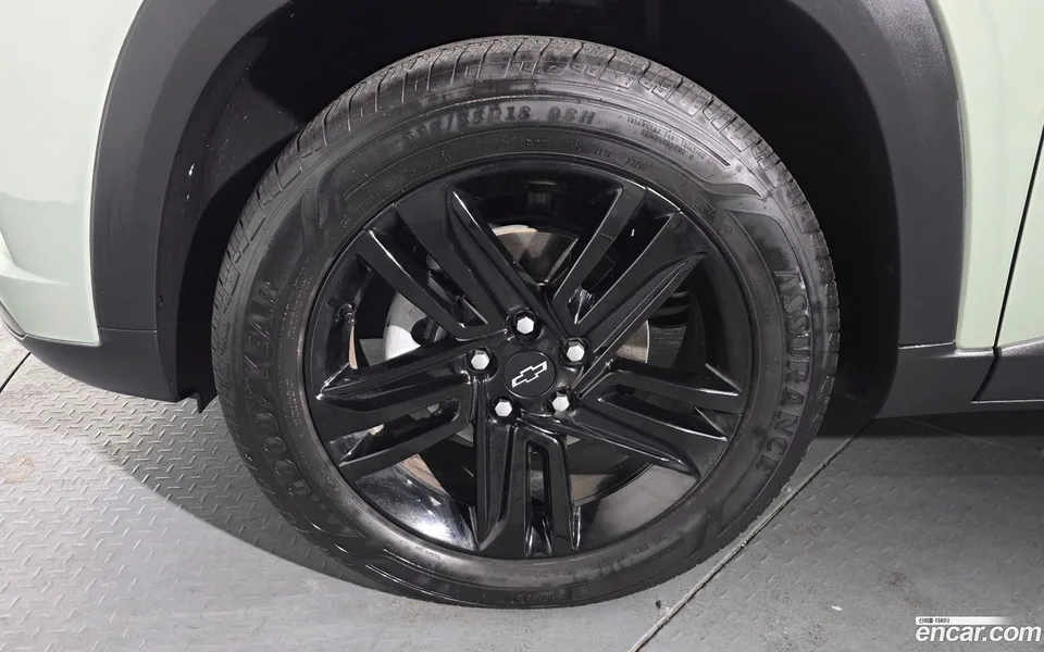 Chevrolet Trax Crossover 1.2 ACTIV 2023 — миниатюра 5