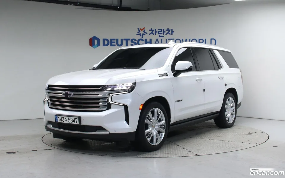 Chevrolet Tahoe 6.2 4WD 2022 — фото 1, купить с доставкой в Москву