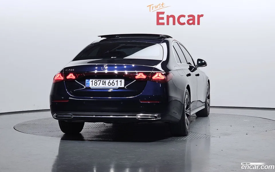 Mercedes-Benz E-Class E200 2025 — миниатюра 4