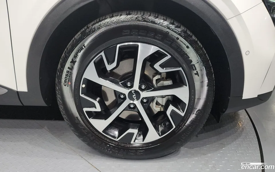 Kia Sportage Hybrid 2WD 2024 — миниатюра 5