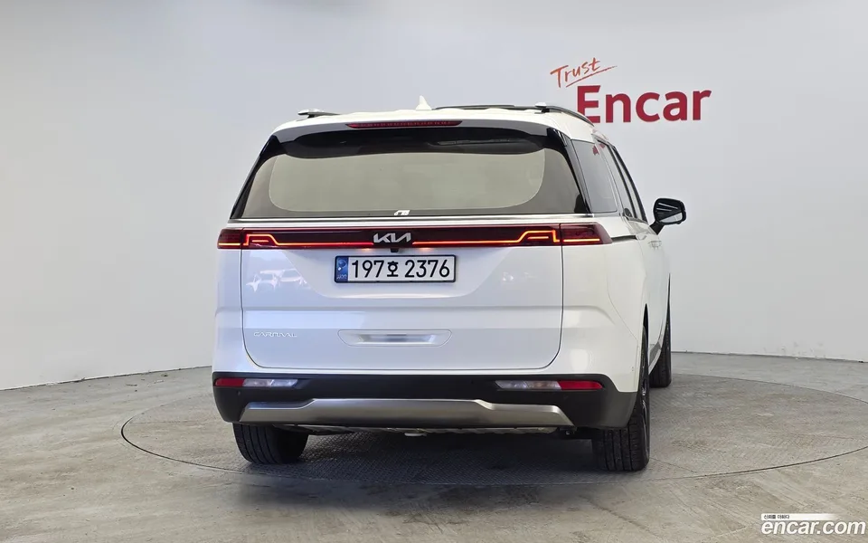 Kia Carnival 9 2022 — миниатюра 4