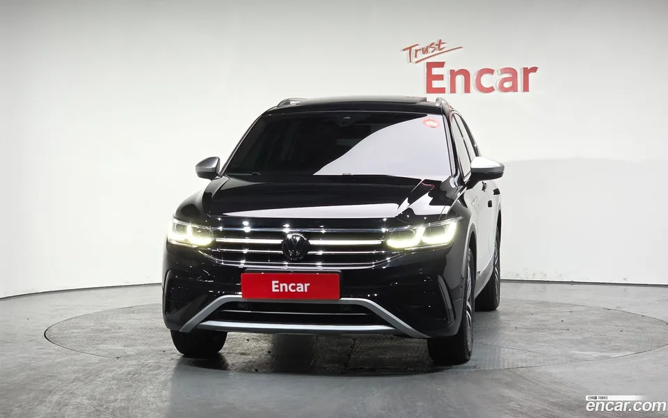 Volkswagen Tiguan Allspace 2.0 TSI 2024 — миниатюра 3