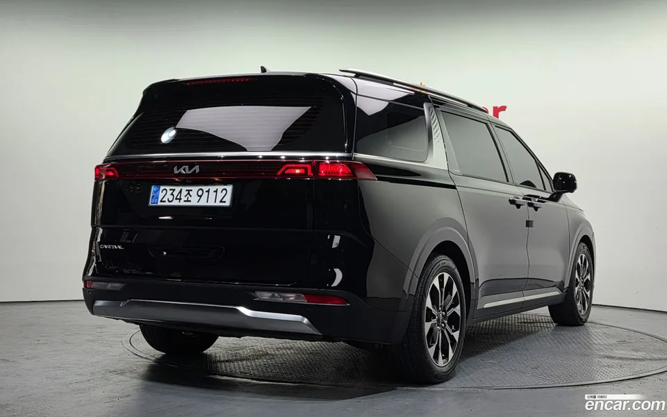 Kia Carnival 7 2023 — миниатюра 2