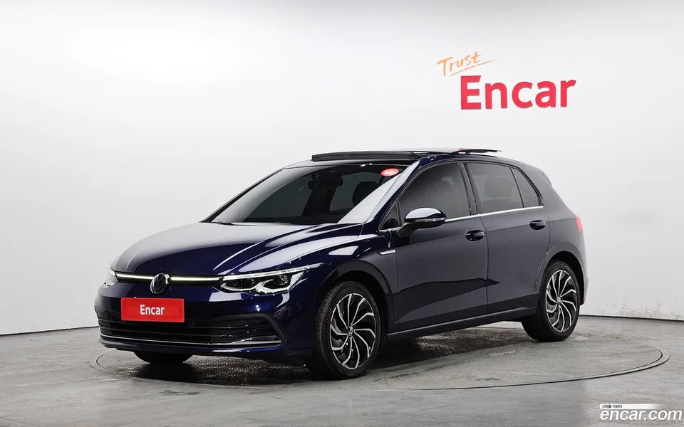 Volkswagen Golf 2.0 TDI 2022 — фото 1, купить с доставкой в Москву