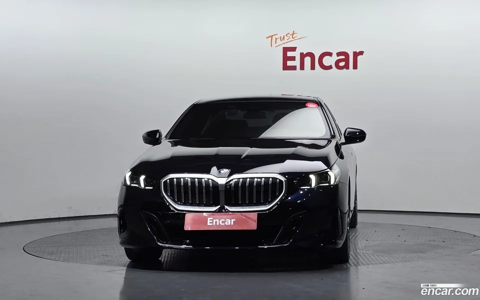 BMW 5 Series 523d M 2024 — миниатюра 3