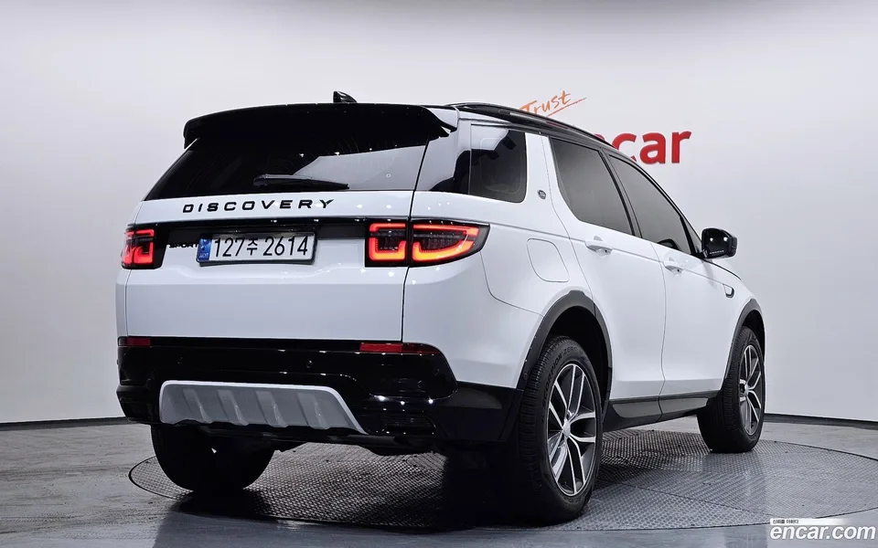 Land Rover Discovery Sport P250 SE 2024 — миниатюра 2
