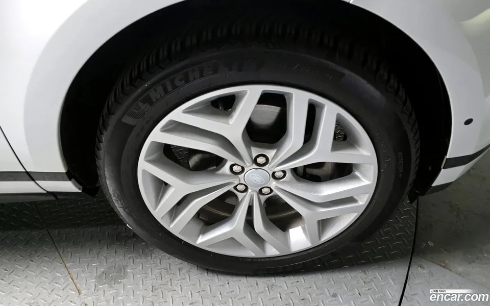 Land Rover Range Rover Evoque P250 R- SE 2022 — миниатюра 5