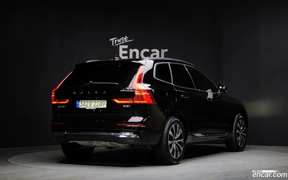 Volvo XC60 B5 2024 — миниатюра 2