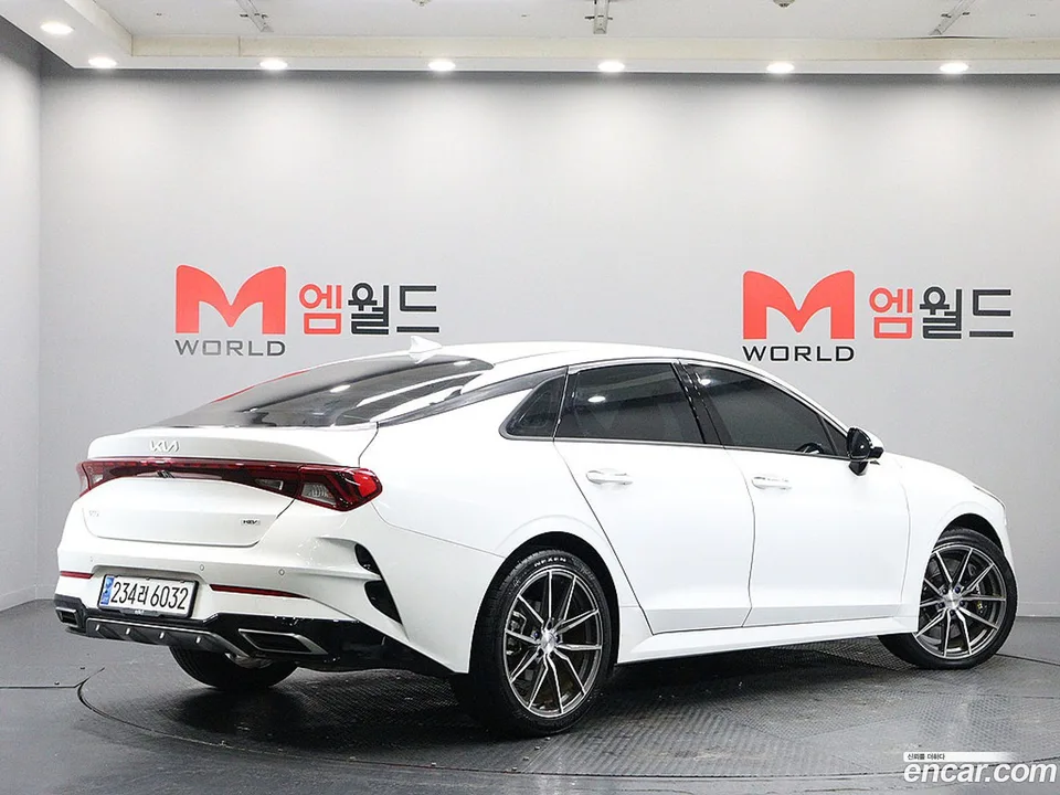 Kia K5 Hybrid 2023 — миниатюра 3
