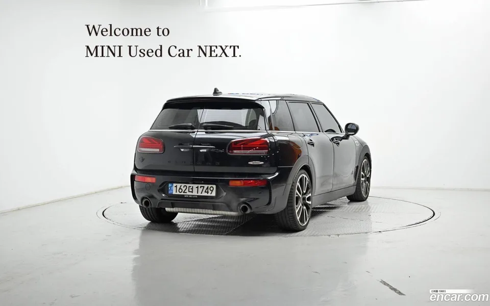 MINI Cooper S Clubman JCW 2023 — миниатюра 2