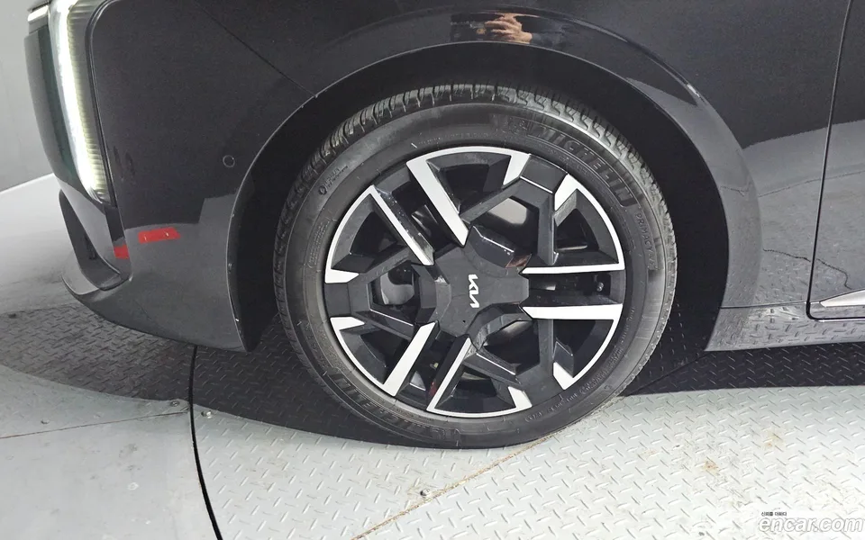 Kia K8 Hybrid 2025 — миниатюра 5