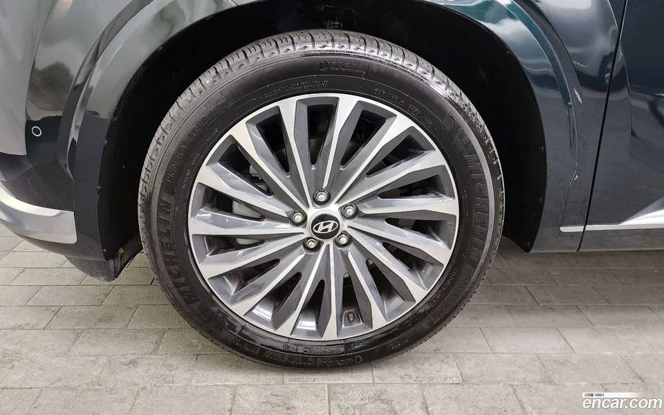 Hyundai Palisade 2.2 2WD 2023 — миниатюра 5