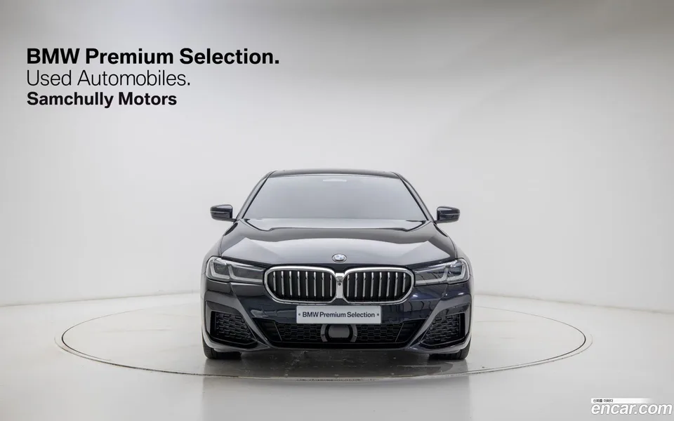 BMW 5 Series 530i xDrive M 2023 — миниатюра 2