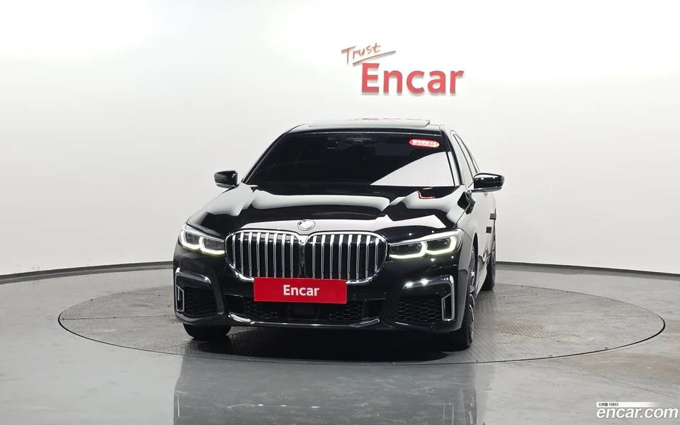 BMW 7 Series 740i M 2022 — миниатюра 3