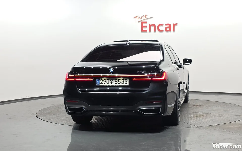 BMW 7 Series 740i M 2022 — миниатюра 4