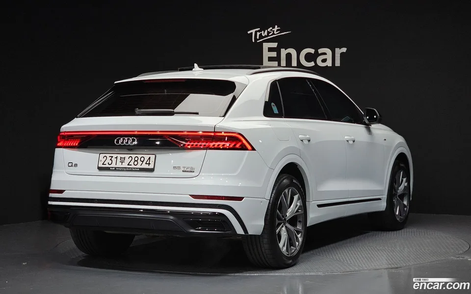 Audi Q8 (4M) 55 TFSI 2022 — миниатюра 2