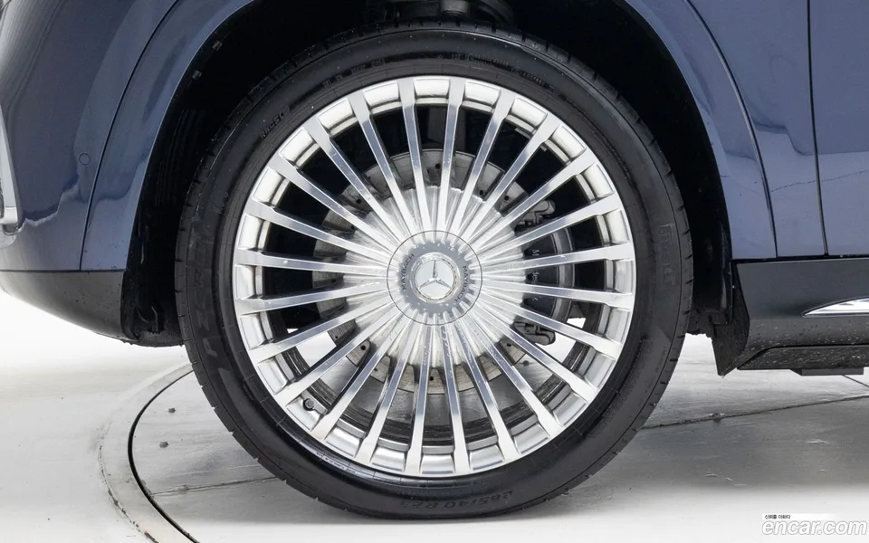 Mercedes-Benz GLS-Class GLS600 4MATIC 2025 — миниатюра 5