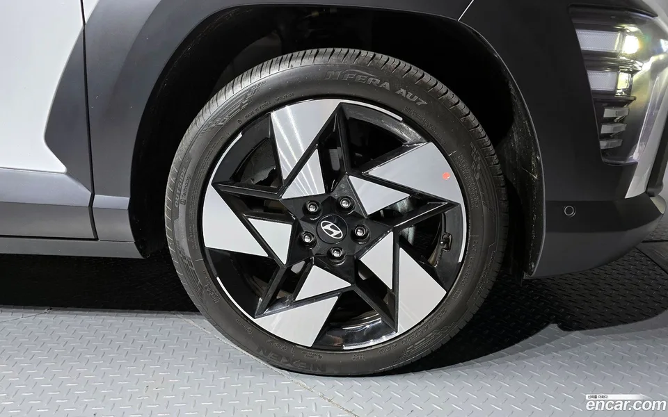Hyundai Kona 1.6 2WD 2024 — миниатюра 5