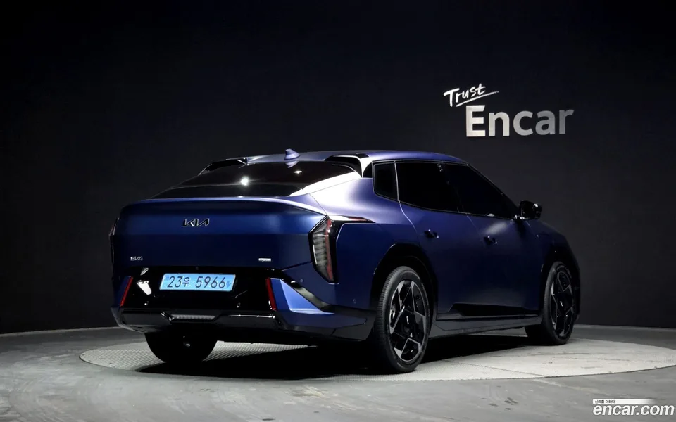 Kia EV4 2WD 2025 — миниатюра 2