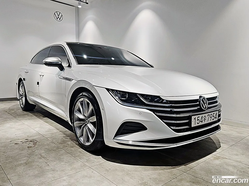 Volkswagen Arteon 2.0 TDI 2023 — фото 1, купить с доставкой в Москву