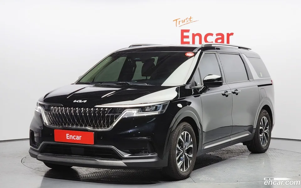 Kia Carnival 9 2023 — фото 1, купить с доставкой в Москву