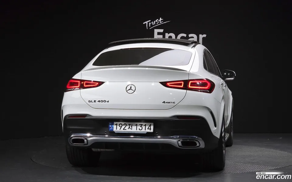 Mercedes-Benz GLE-Class GLE400d 4MATIC 2023 — миниатюра 4