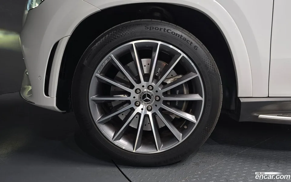 Mercedes-Benz GLE-Class GLE400d 4MATIC 2023 — миниатюра 5