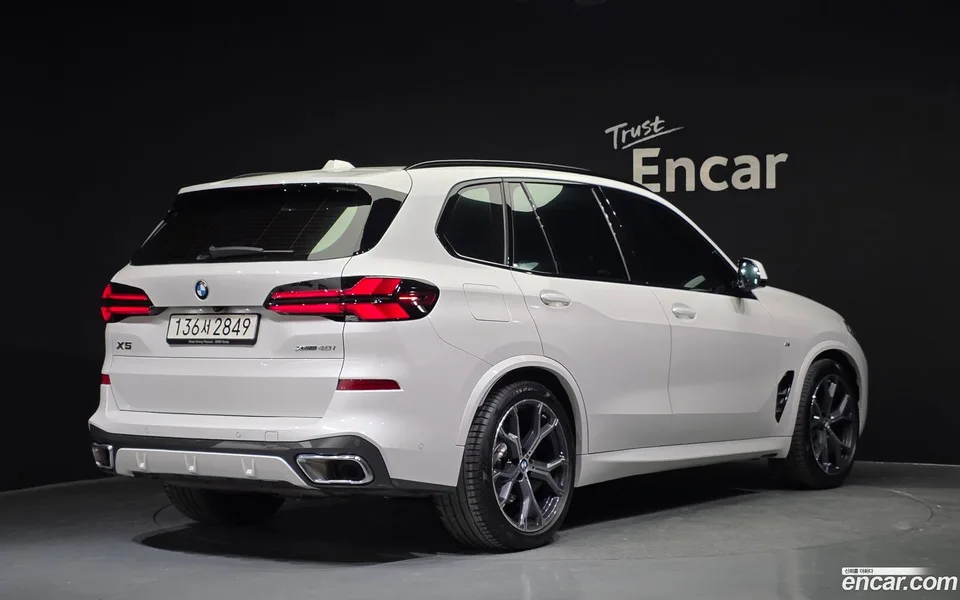 BMW X5 xDrive 40i M 2024 — миниатюра 2