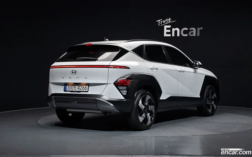 Hyundai Kona 1.6 2WD 2024 — миниатюра 2