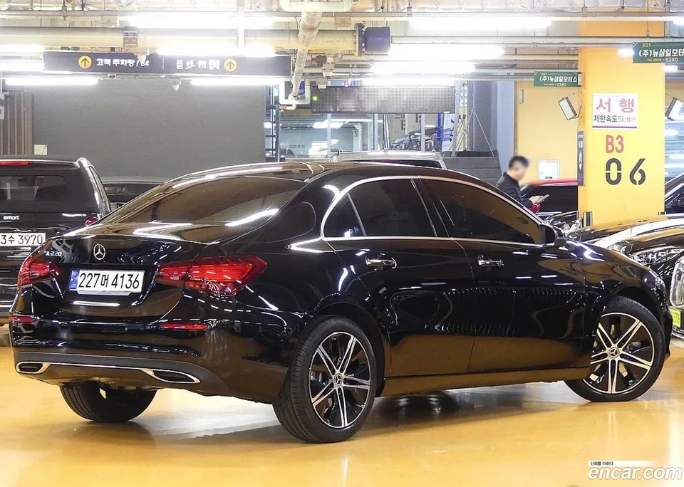 Mercedes-Benz A-Class A220 2024 — миниатюра 2