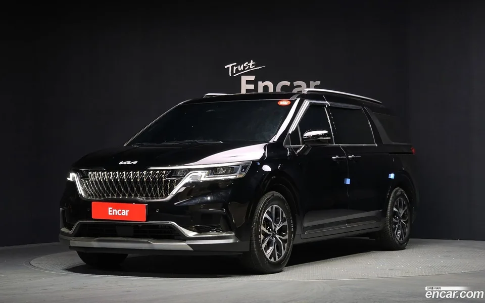 Kia Carnival 9 2023 — фото 1, купить с доставкой в Москву