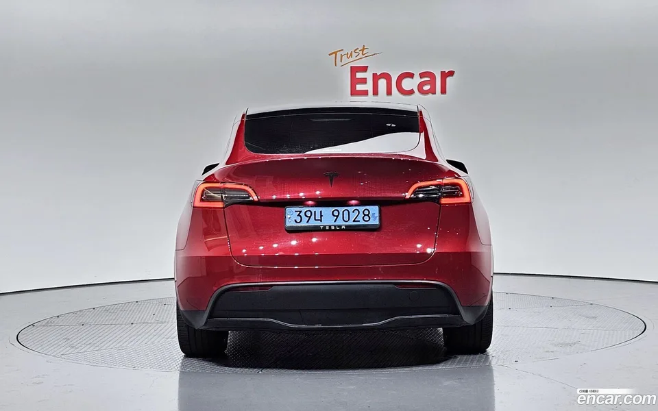 Tesla Model Y RWD 2024 — миниатюра 4