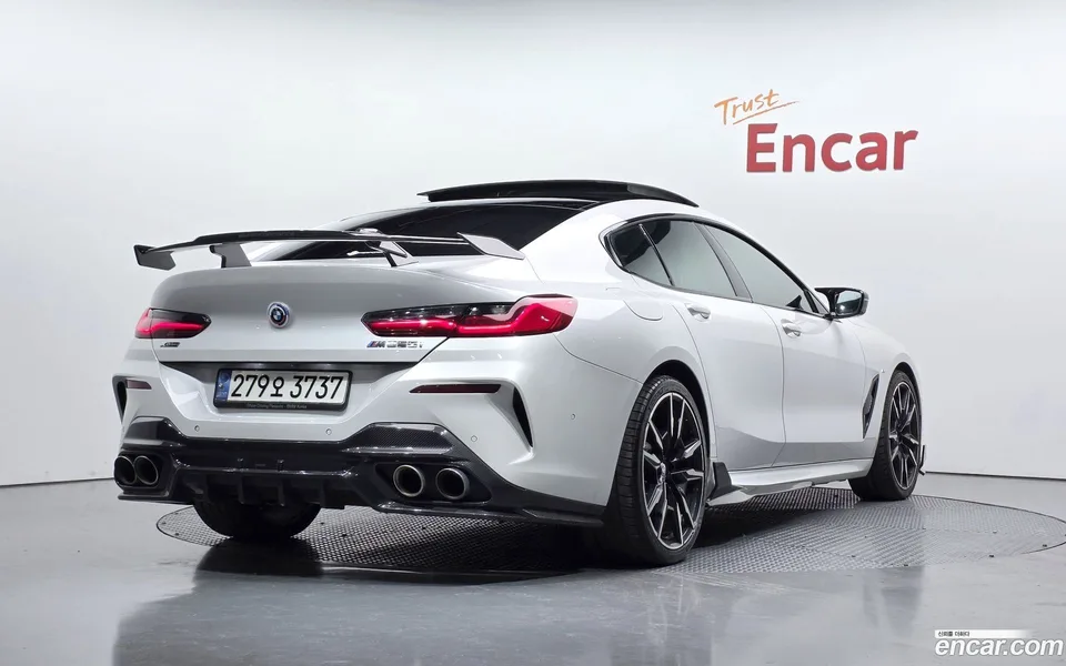 BMW 8 Series M850i xDrive 2022 — миниатюра 2
