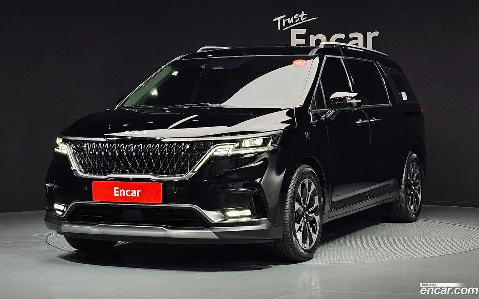 Kia Carnival 9 2022 — фото 1, купить с доставкой в Москву