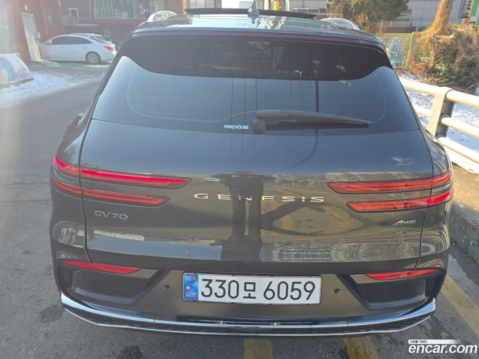 Genesis GV70 2.5T AWD 2024 — миниатюра 4