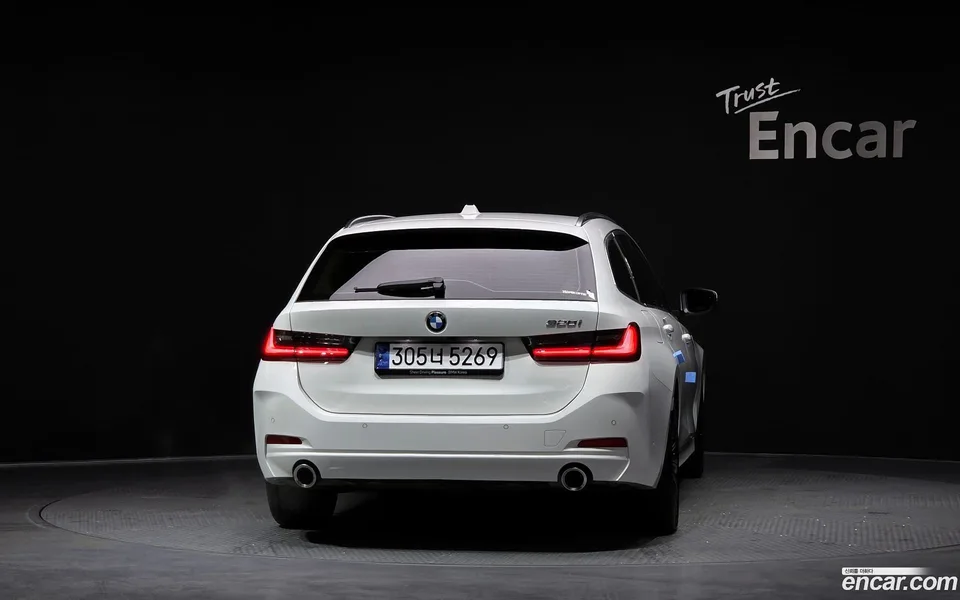 BMW 3 Series 320i 2024 — миниатюра 4
