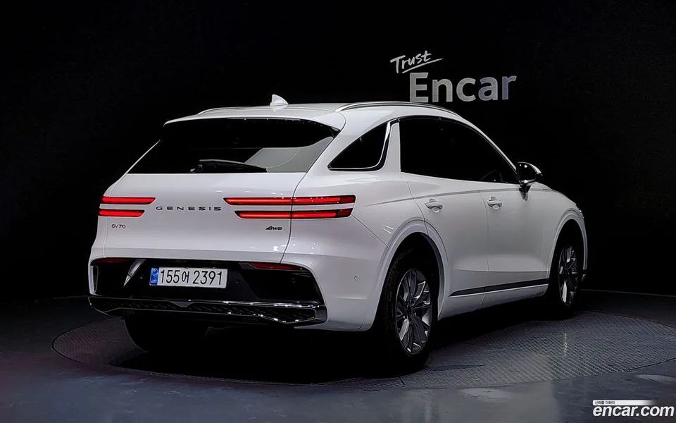 Genesis GV70 2.5T AWD 2024 — миниатюра 2