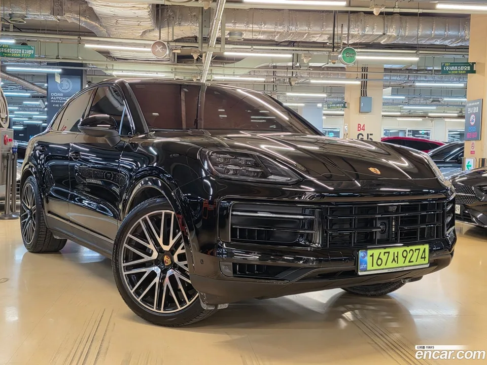 Porsche Cayenne 3.0 2024 — фото 1, купить с доставкой в Москву