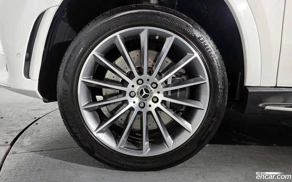Mercedes-Benz GLE-Class GLE400d 4MATIC 2023 — миниатюра 5