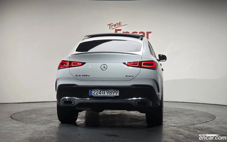 Mercedes-Benz GLE-Class GLE400d 4MATIC 2023 — миниатюра 4