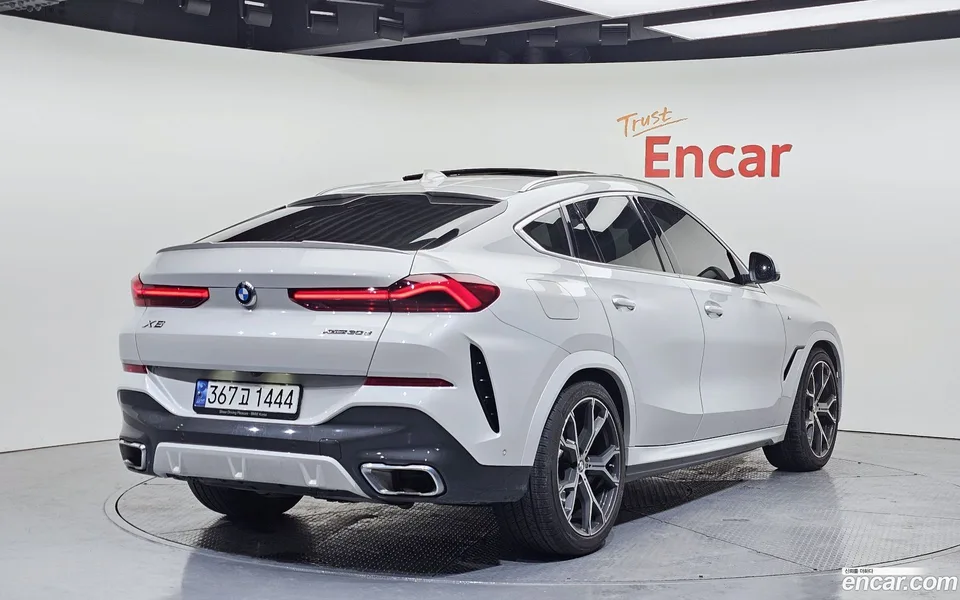 BMW X6 xDrive30d M 2023 — миниатюра 2