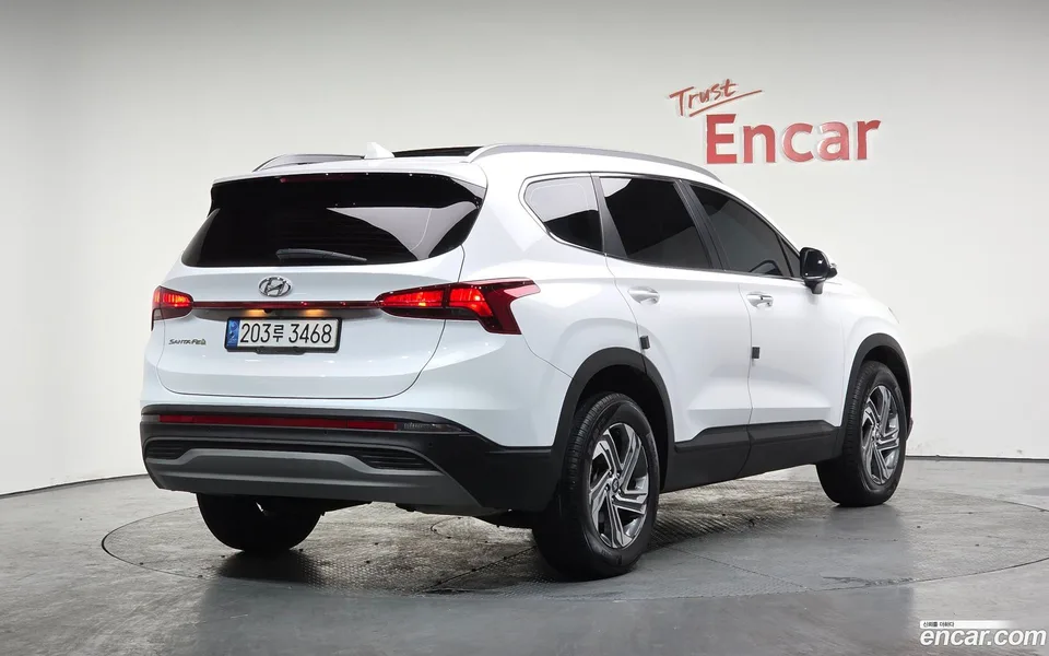 Hyundai SantaFe 2.2 2WD 2022 — миниатюра 2