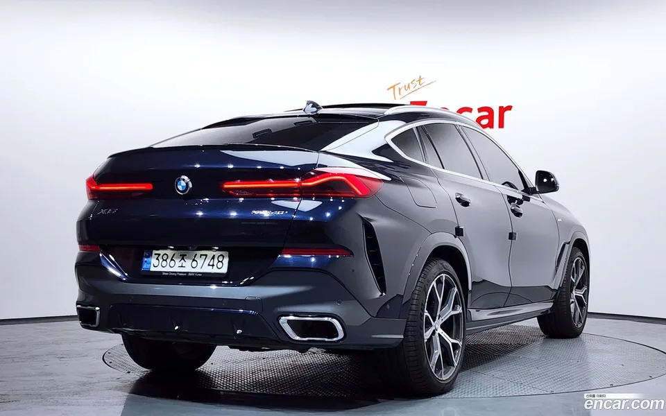 BMW X6 xDrive40i M 2022 — миниатюра 2
