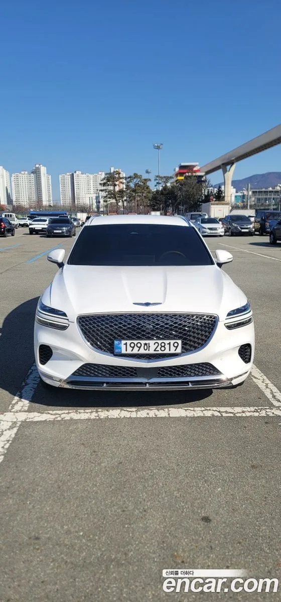 Genesis GV70 2.5T 2WD 2024 — миниатюра 2