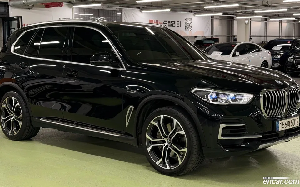 BMW X5 xDrive 45e xLine 2022 — миниатюра 3