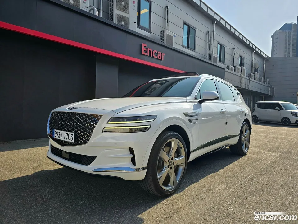 Genesis GV80 2.5T AWD 2022 — фото 1, купить с доставкой в Москву