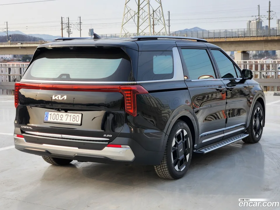 Kia Carnival 9 2023 — миниатюра 5