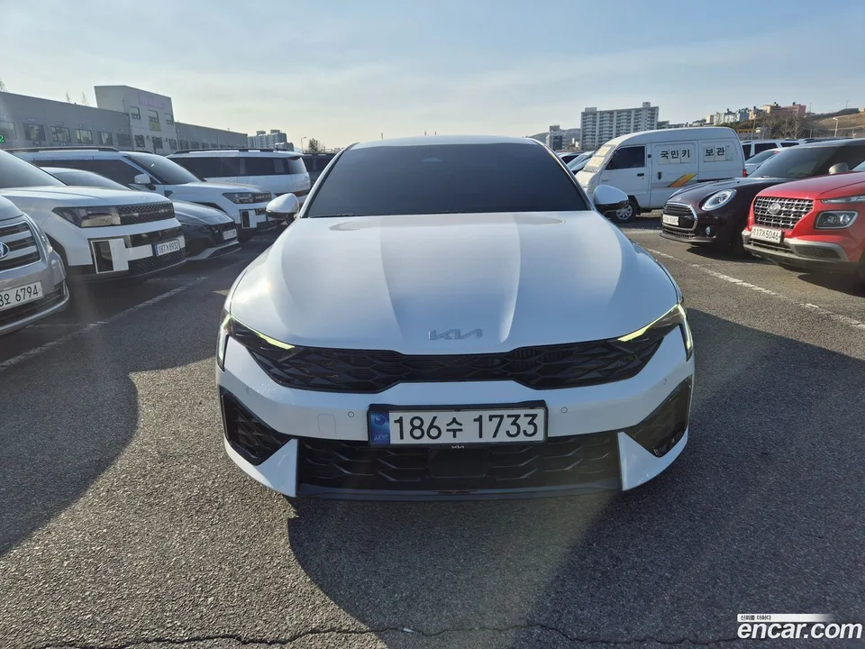 Kia K 5 1.6 2023 — миниатюра 2