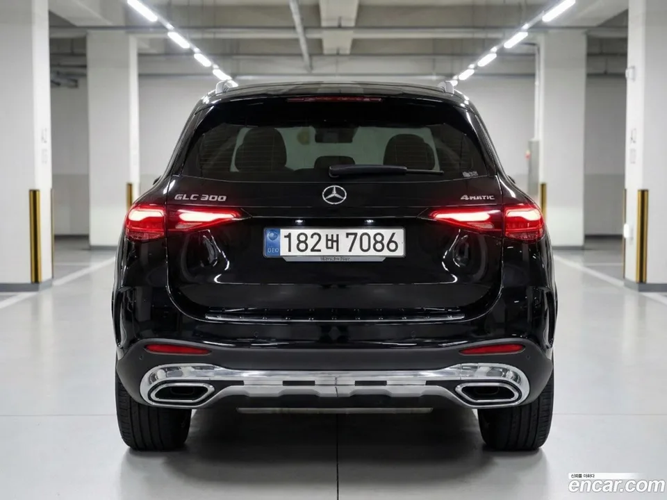 Mercedes-Benz GLC-Class GLC300 4MATIC AMG Line 2023 — миниатюра 4